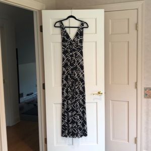 Tart maxi dress in black and white